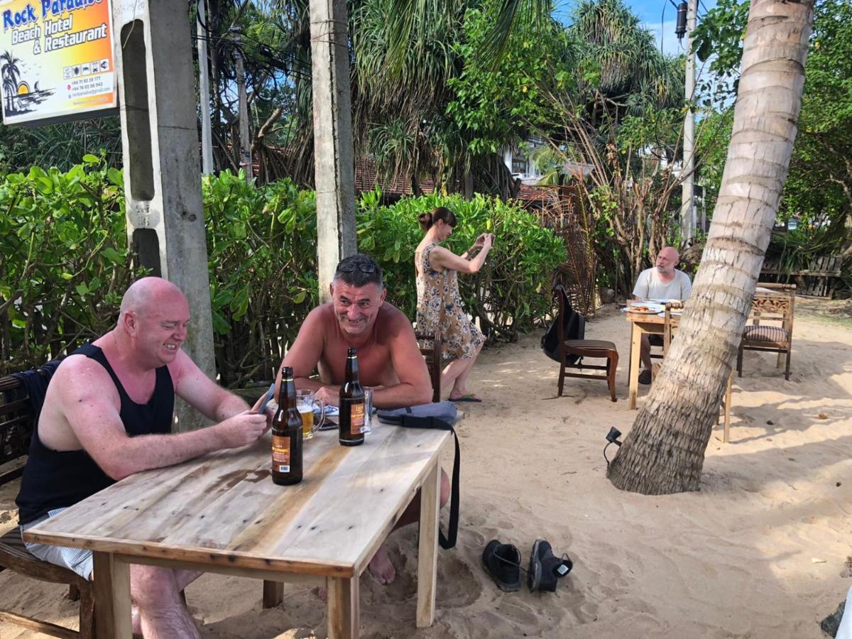 Rock Paradise Beach Hotel & Restaurent 坦加拉 外观 照片